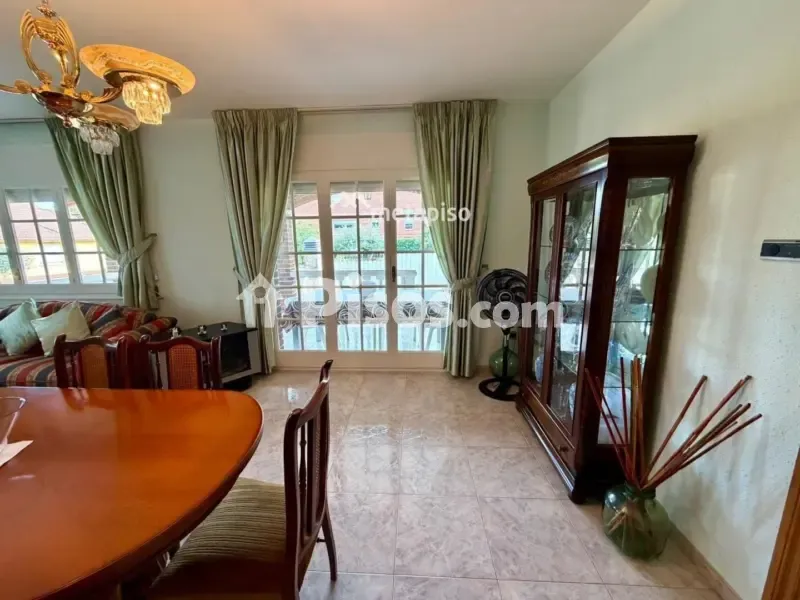 Salle à manger - Chalet with Pool in El Vendrell