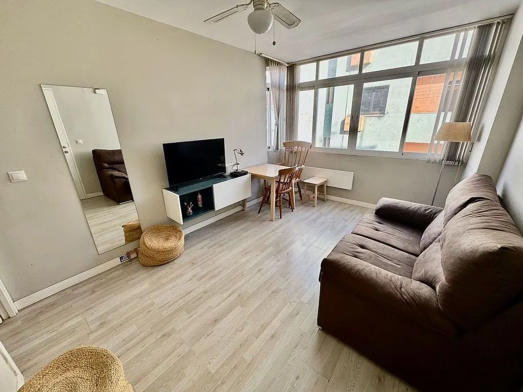 Séjour - Urban Flat with Rooftop Terrace in Estepona