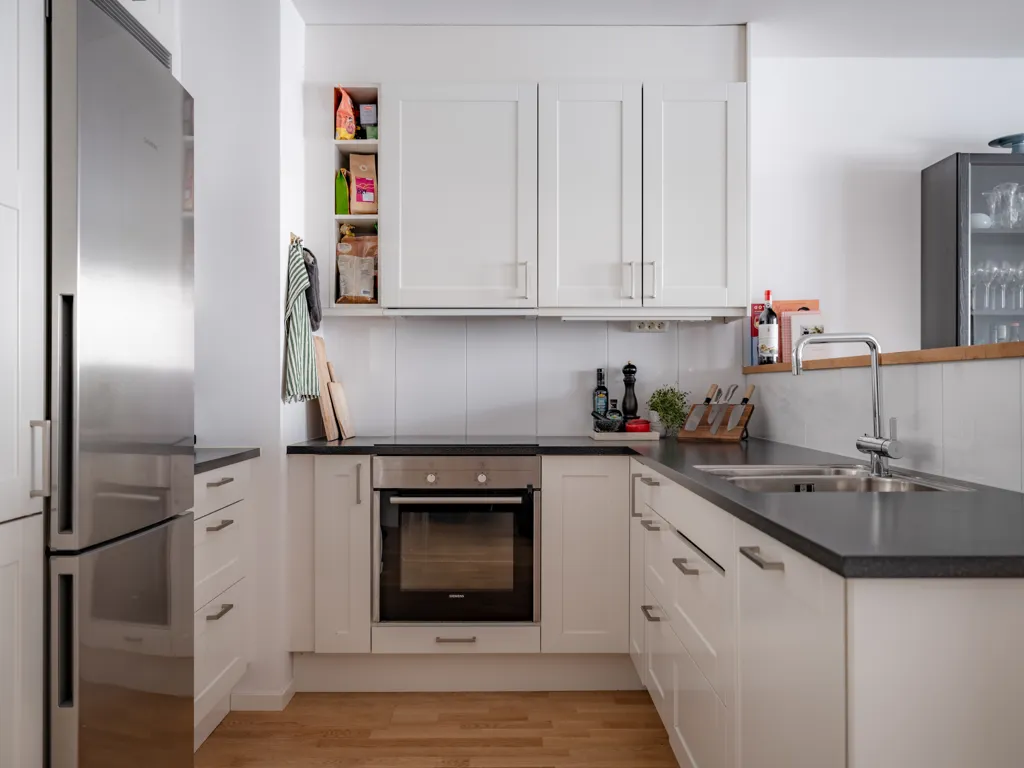 Cuisine - Apartment with Large Balcony in Täby