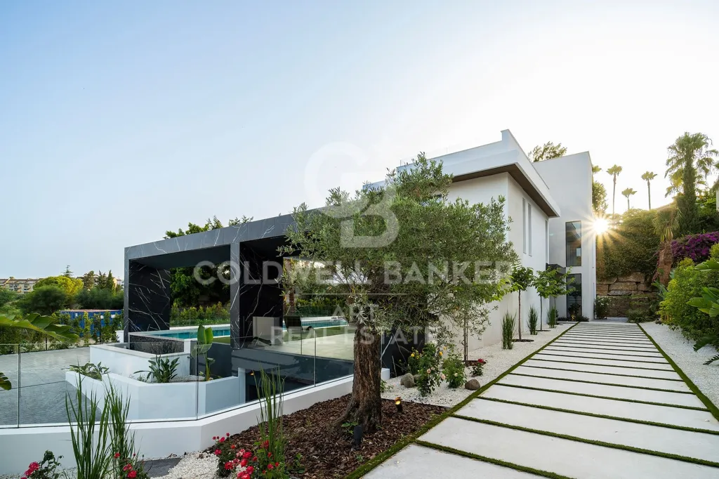 Välivaade - Luxury Villa with Pool in Estepona