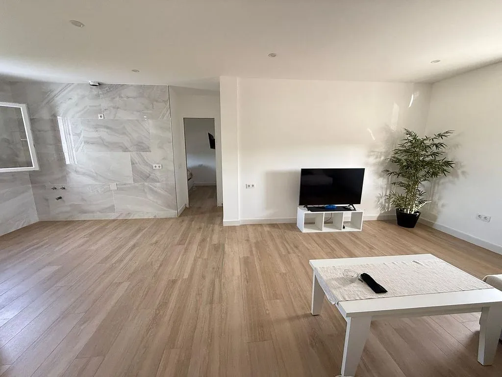 Elutuba - Semi-detached House with Terrace in Taraguilla