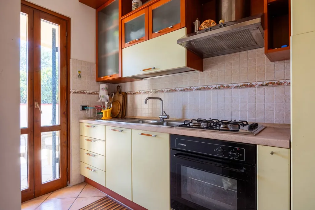 Köök - Single-Family Villa with Garden in Ardea
