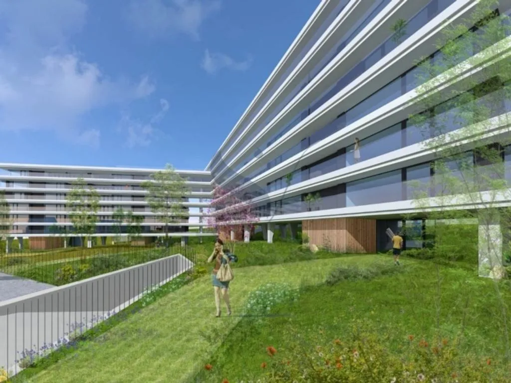 Luxury Flat with River View in Loures