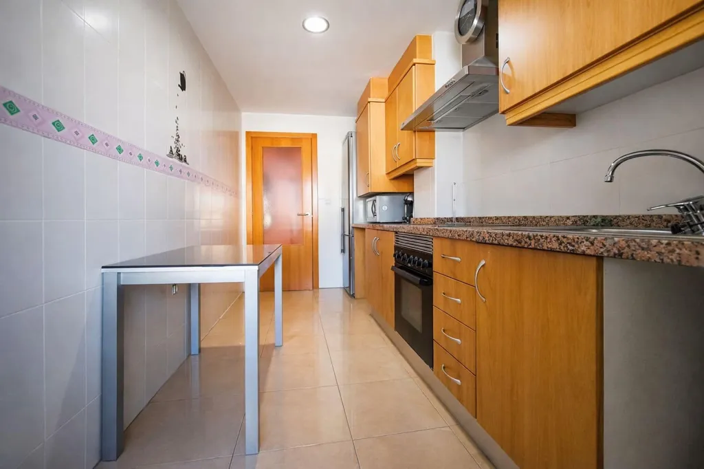Köök - Spacious Flat with Terrace in Pego, Alicante