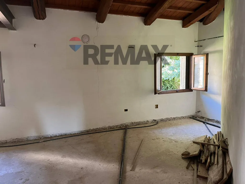 Rooms - Independent House with Hillside View in Val Liona