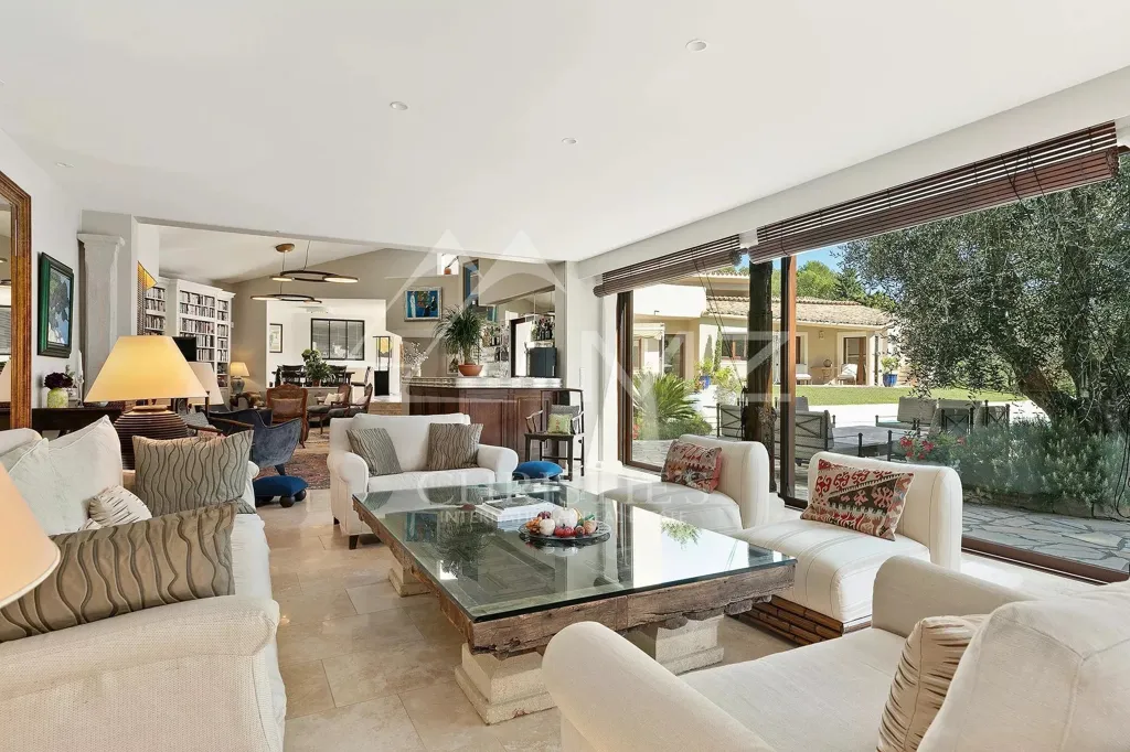 Séjour - Villa Familiale avec Piscine à Mougins