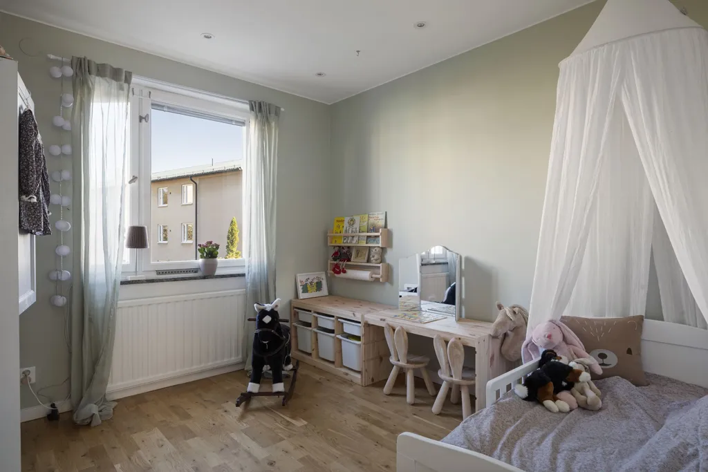 Chambres - Modern Apartment with Balcony in Näsby Park