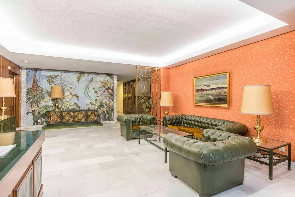 Hallway - Apartment with Private Terrace in El Viso, Madrid