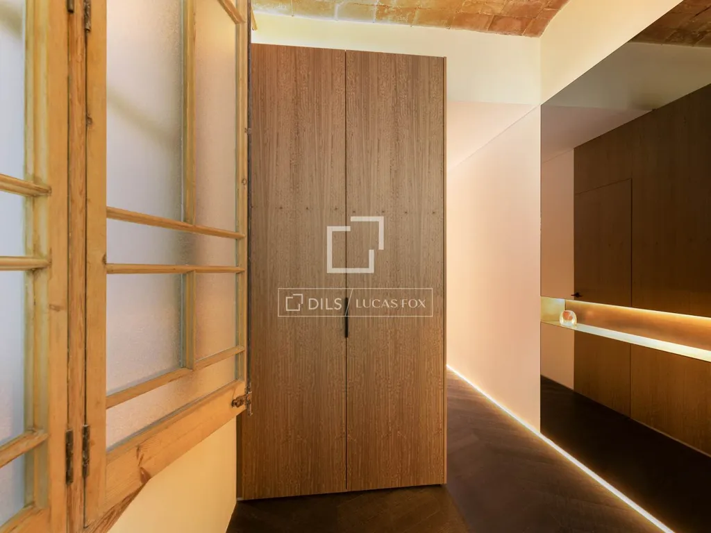 Ingresso - Luxury Apartment with Terrace in Eixample, Barcelona