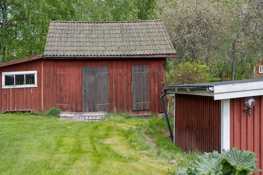 2-toaline maja asukohas Säters kommun