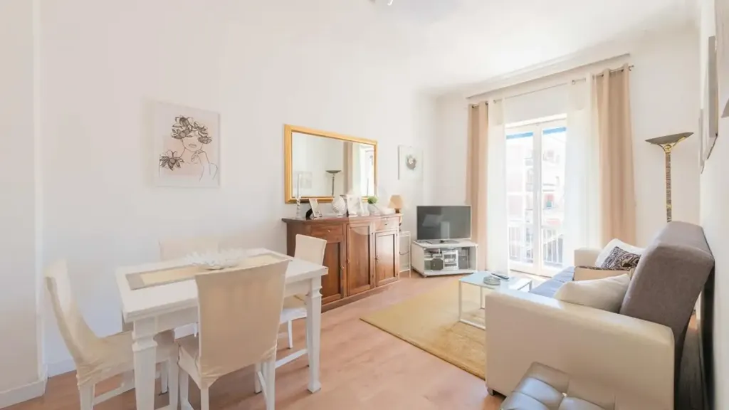 Séjour - Apartment with Triple Exposure in Rome