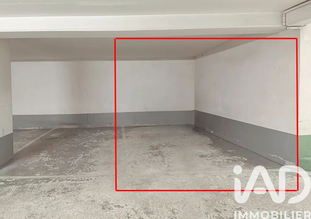 Garage - Lot de 2 Parkings Sécurisés à Paris 11e