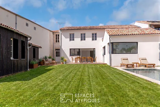 Garden - Luxury House with Pool in La Flotte