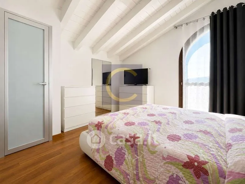 Chambres - Mansarded Apartment with Panoramic View in Appiano Gentile