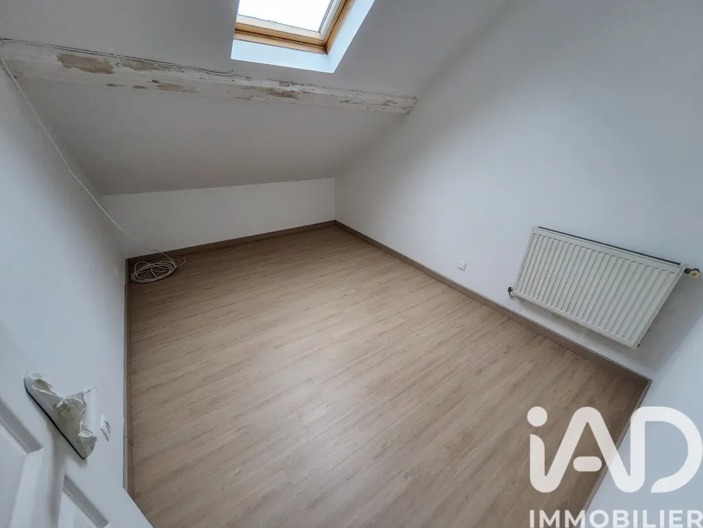 Toad - City House with Garden in Denain