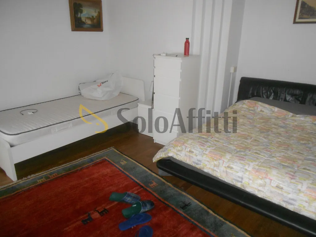 Chambres - Armed 4-Bed Apartment with Terrace in Piazze