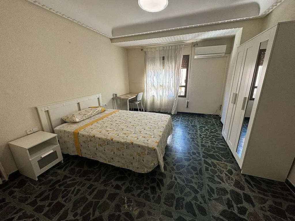 Camere da letto - Furnished Flat with Balcony in L'Amistat