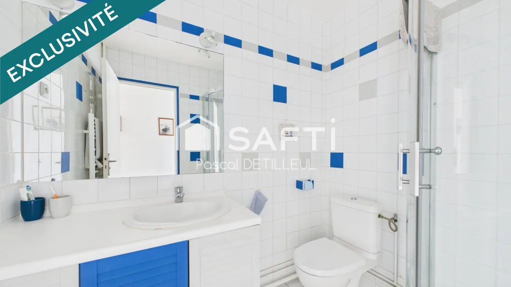 Vannitoad - Spacious 7-Piece Apartment with Balcony in Garches
