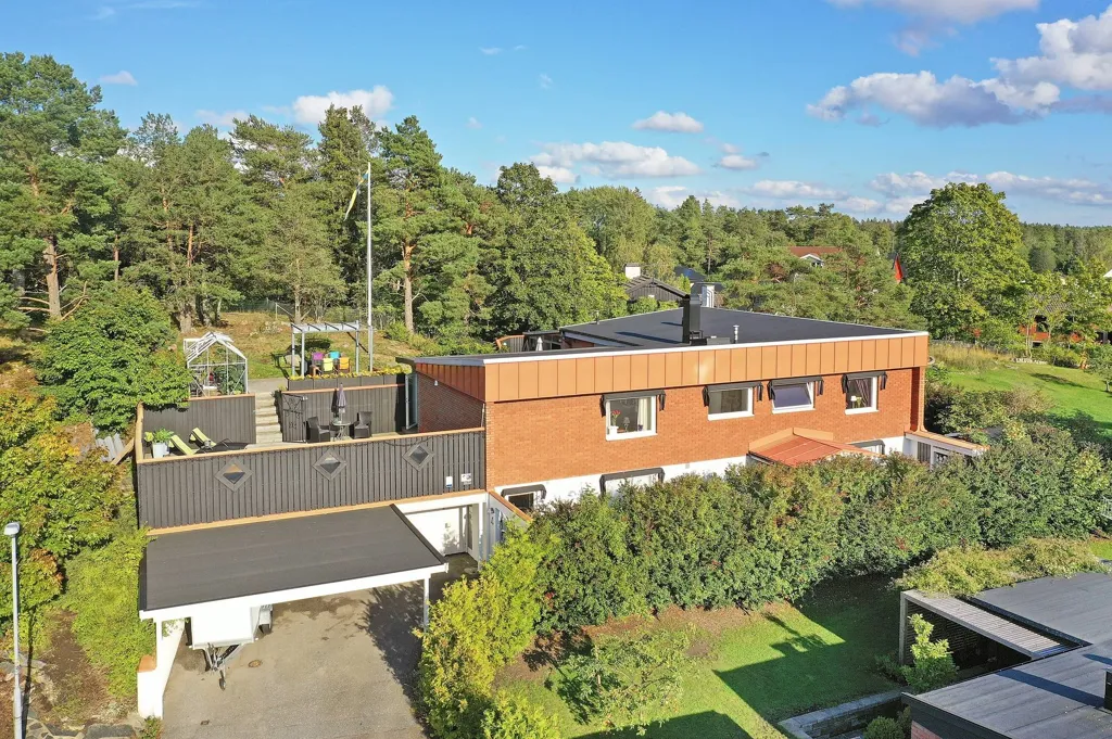 Vue aérienne - Two-Storey Villa with Pool in Upplands Väsby