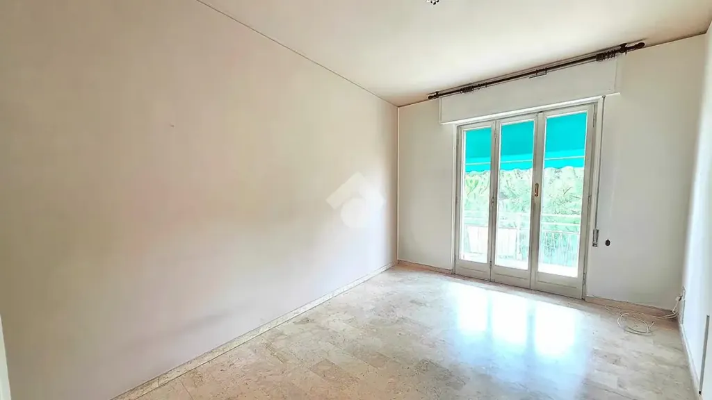 Pièces - Apartment with Balcony in Savona