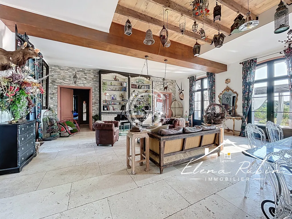 Elutuba - Equestrian Estate with Spa in Forested Area