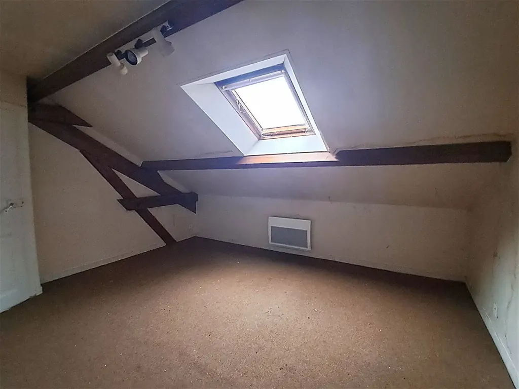 8-room house in Beaune