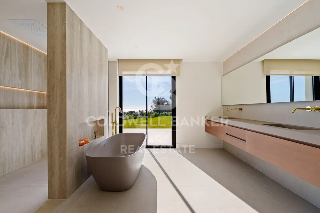 Vannitoad - Villa with Sea View in El Rosario, Marbella