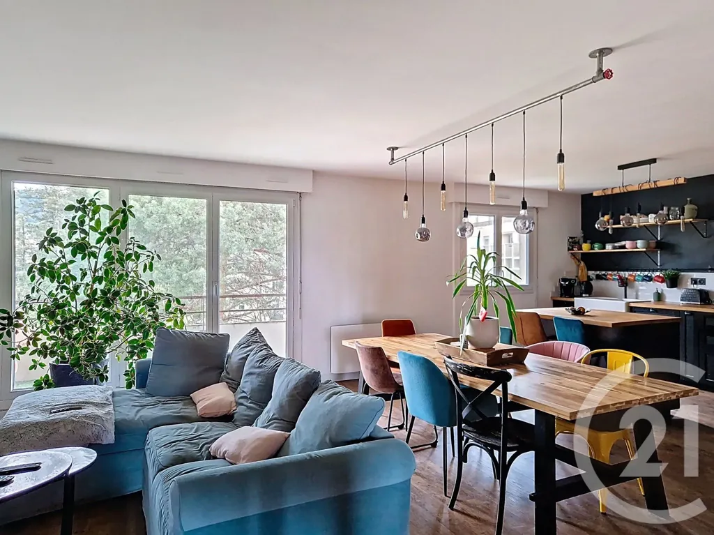 Sala da pranzo - T4 with Terrace in Clermont-Ferrand