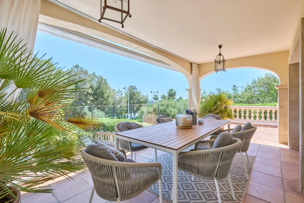 Terrass - Luxury Villa with Golf Views in Son Vida