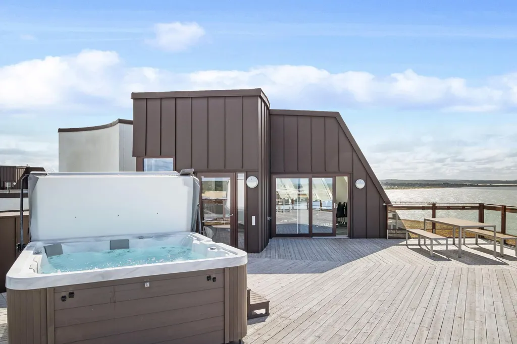 Terrass - Seafront Apartment with Balcony in Bacchus