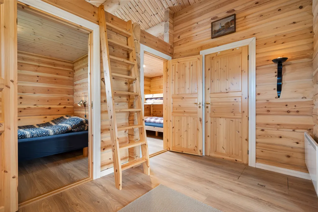 Chambres - Traditional Timber Cabin with Mountain Views in Ålen