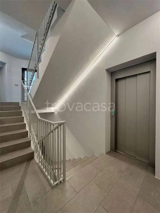 Ingresso - Rented Flat with Balcony in Oleggio Centre