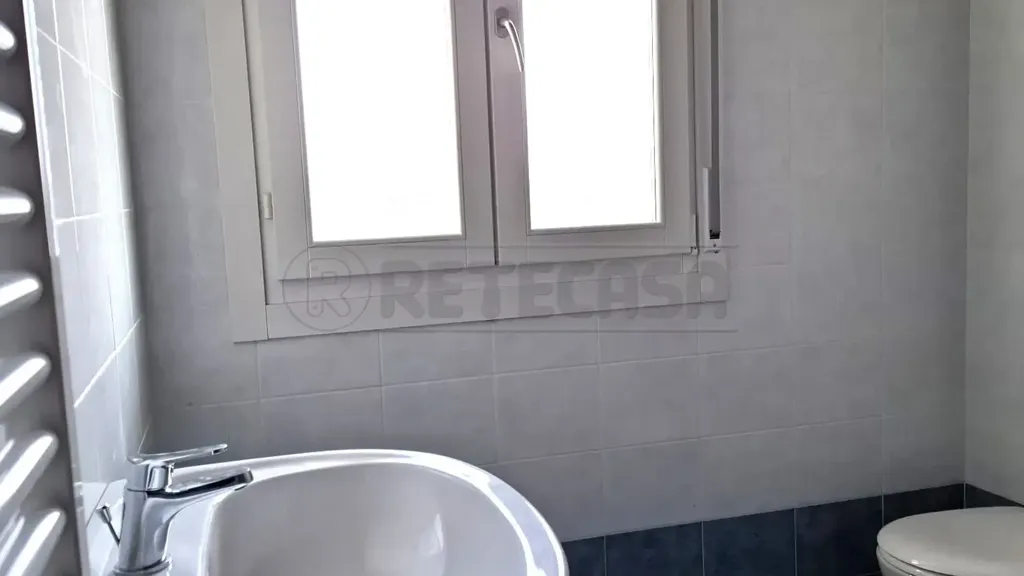 Salles de bain - Studio Apartment with Parking in Bondeno