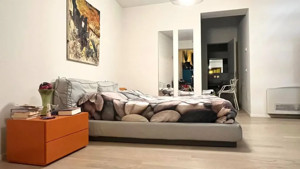 Chambres - Loft Apartment with Large Windows in Mantova Centre