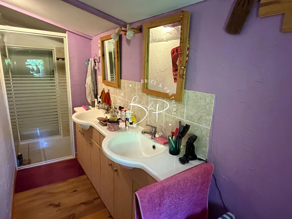 Salles de bain - Maison en Pierre avec Piscine à Lorgues