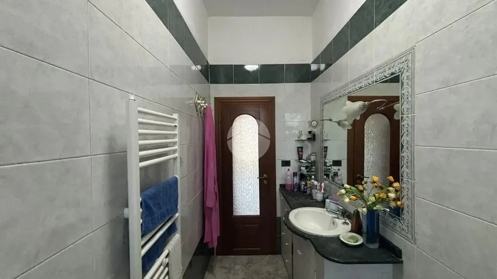 Salles de bain - 3-Bedroom Apartment with Balcony in Naples
