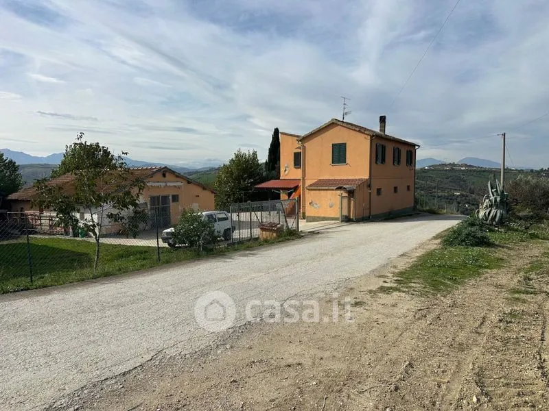 Extérieur - Operational Farmhouse with Olive Grove in Atri