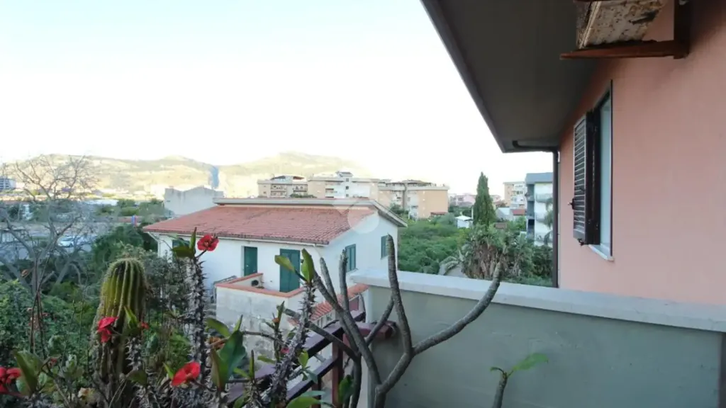 Balcon - Modern Apartment with Balcony in Palermo