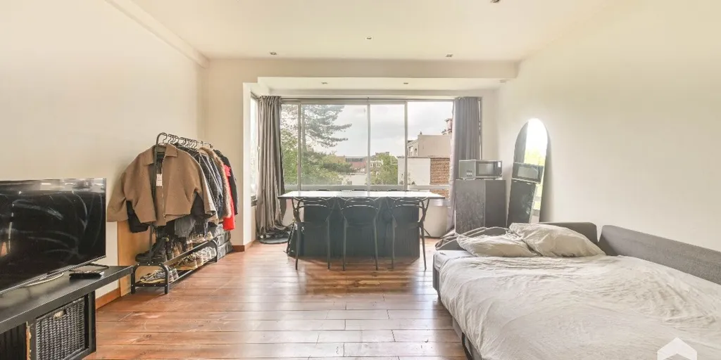 Chambres - Studio avec Salle de Nuit à Ukkel, Près du Ter Kamerenbos