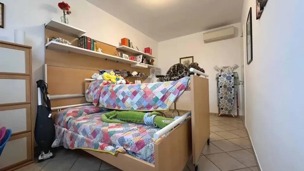 Chambres - Attico with Balcony in Crespiatica