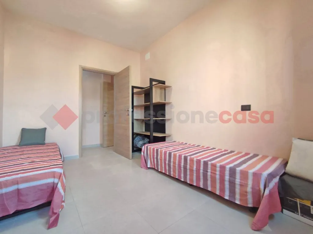 Magamistoad - Fully Rented Trilocale with Balcony in Arona