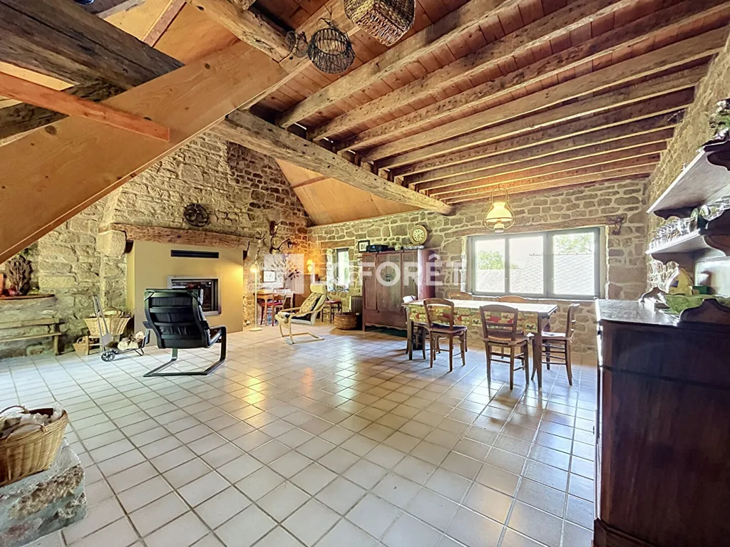 Elutuba - Rustic Stone House with Garden near Falaise