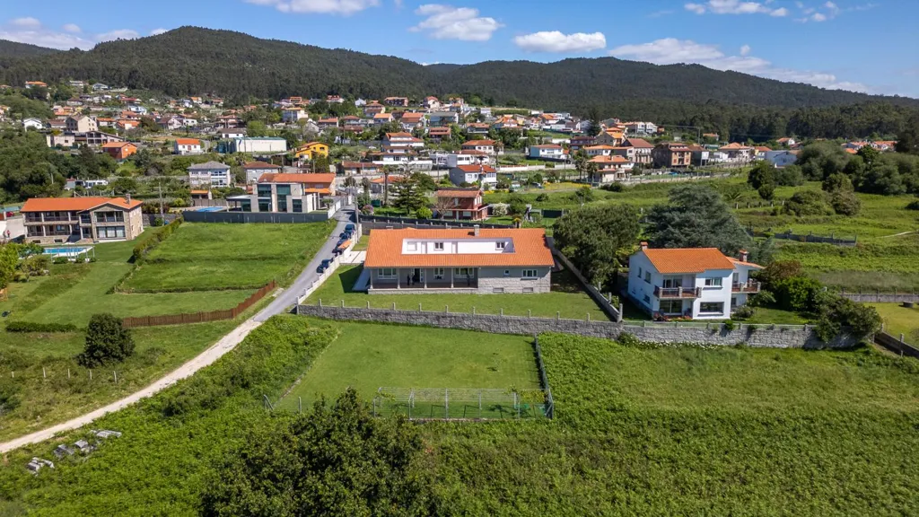 Õhuvaade - New Villa with Sea Views in Poio