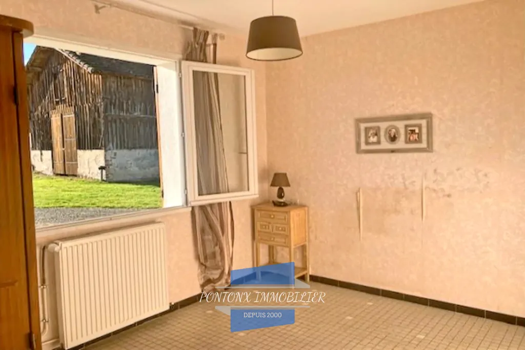 Chambres - Pavillon à Moderniser avec Dépendance à Bégaar