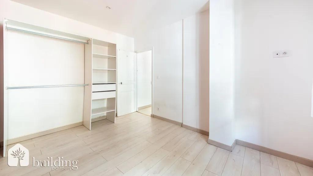 Pièces - Appartement lumineux avec cave à Levallois-Perret