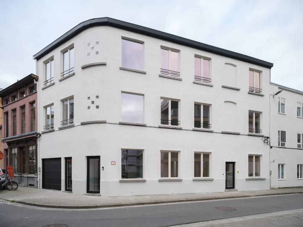 Exterior - Renovated 1-Bedroom with Courtyard in Gent Zuid
