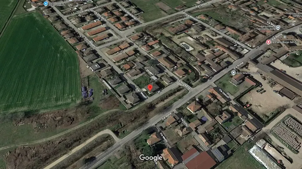 Villa with Garden in Garlasco