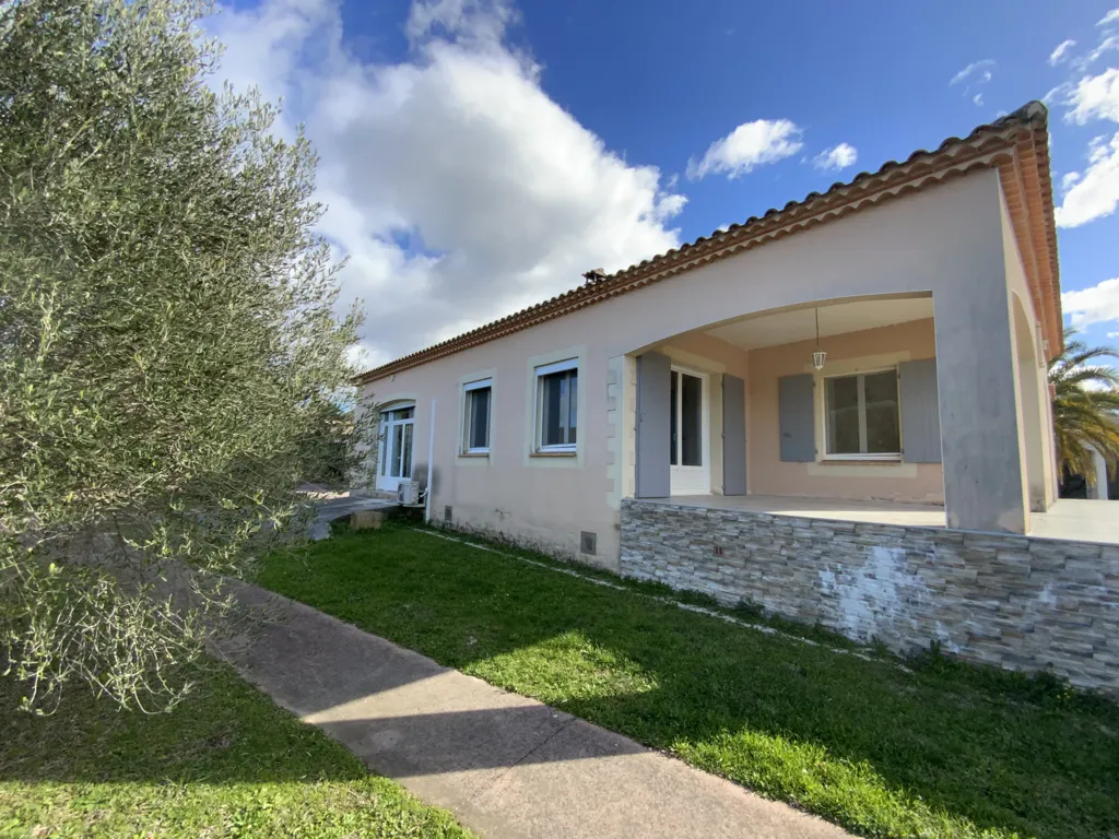 Extérieur - Villa avec Piscine et Terrasse à 20 min d'Uzès