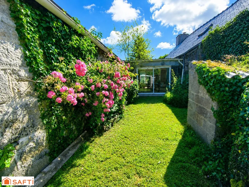 Aed - Charming Longère with Gite in Plounérin
