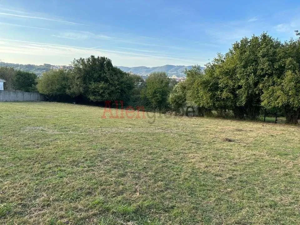 Giardino - Buildable Plot with Rural Views in Oviedo